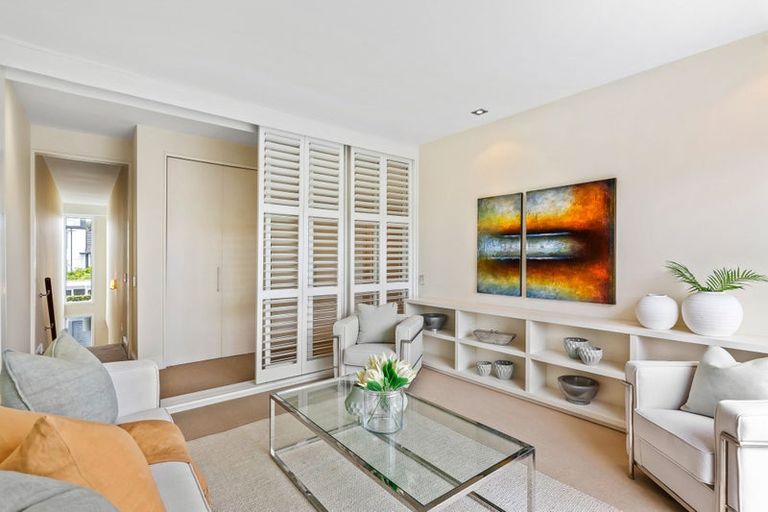 Photo of property in 5/258 Hurstmere Road, Takapuna, Auckland, 0622