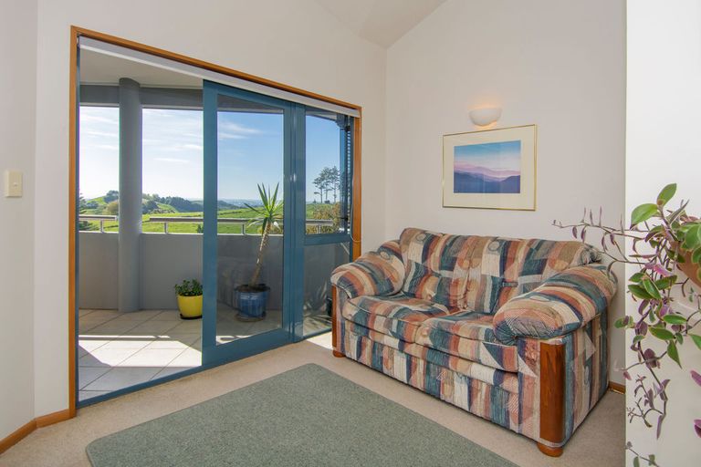 Photo of property in 171 Waikite Road, Welcome Bay, Tauranga, 3175