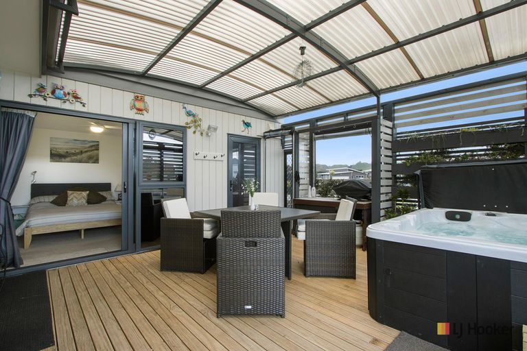 Photo of property in 10 Reel Road, Athenree, Waihi Beach, 3611