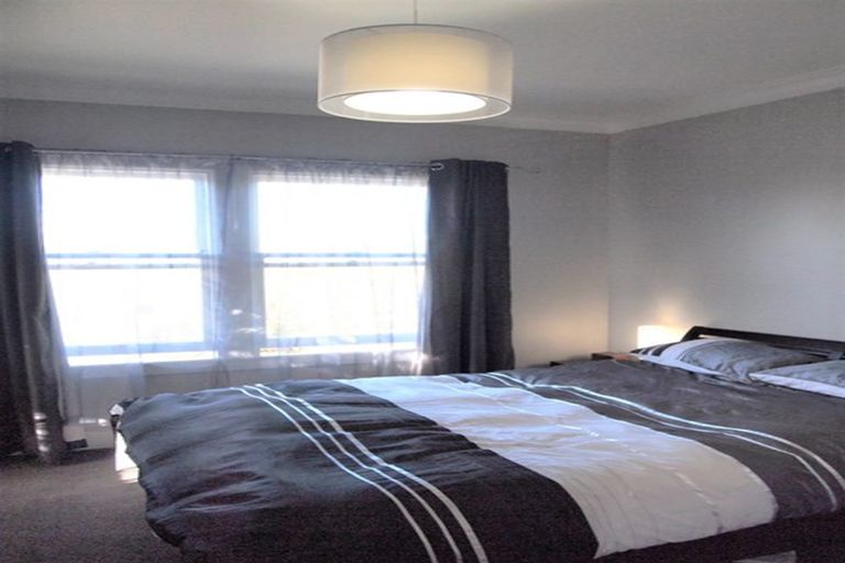 Photo of property in 140 Titirangi Road, New Lynn, Auckland, 0600