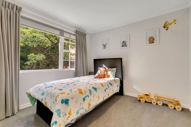 Photo of property in 15 Charthouse Lane, Whitby, Porirua, 5024