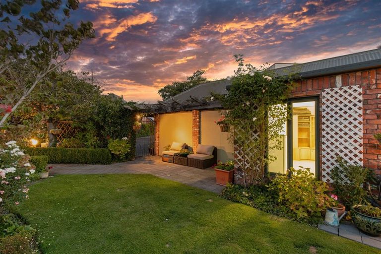 Photo of property in 83 Leinster Road, Merivale, Christchurch, 8014