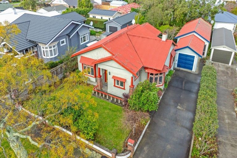 Photo of property in 18 Argyle Avenue, Takaro, Palmerston North, 4410