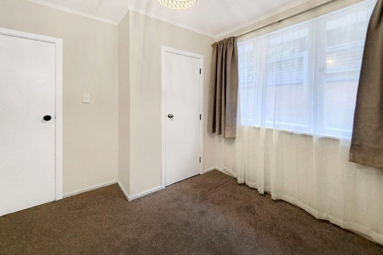 Photo of property in 41 Bird Grove, Stokes Valley, Lower Hutt, 5019