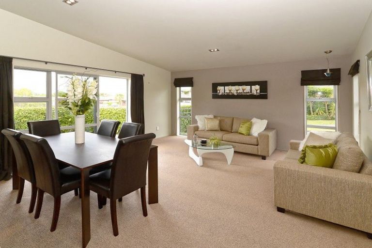 Photo of property in 2 Millennium Heights, Flagstaff, Hamilton, 3210