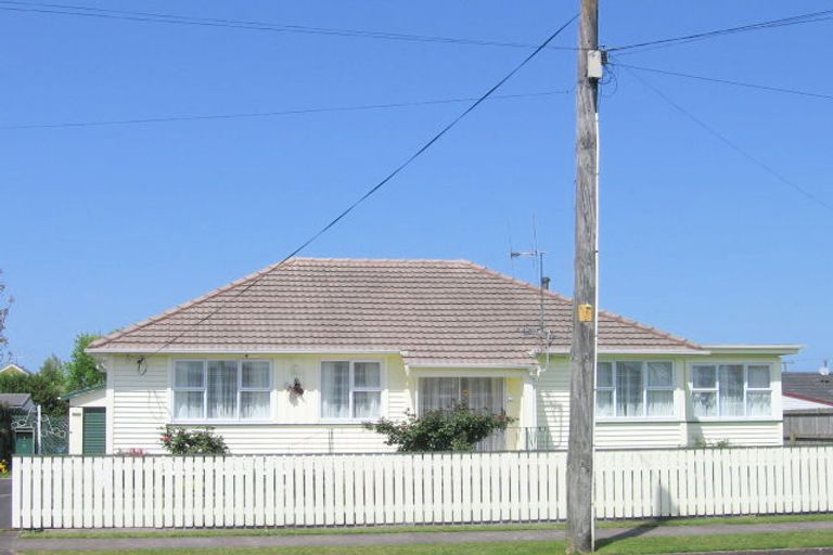 Photo of property in 1 Cureton Street, Morrinsville, 3300