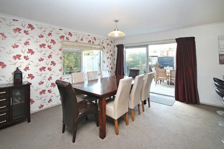 Photo of property in 14 Brompton Close, Richmond Heights, Taupo, 3330