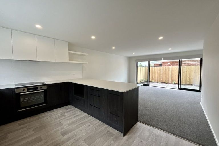 Photo of property in 2/27 Evesham Crescent, Spreydon, Christchurch, 8024