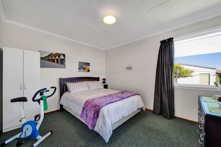 Photo of property in 35 Disraeli Street, Hawera, 4610