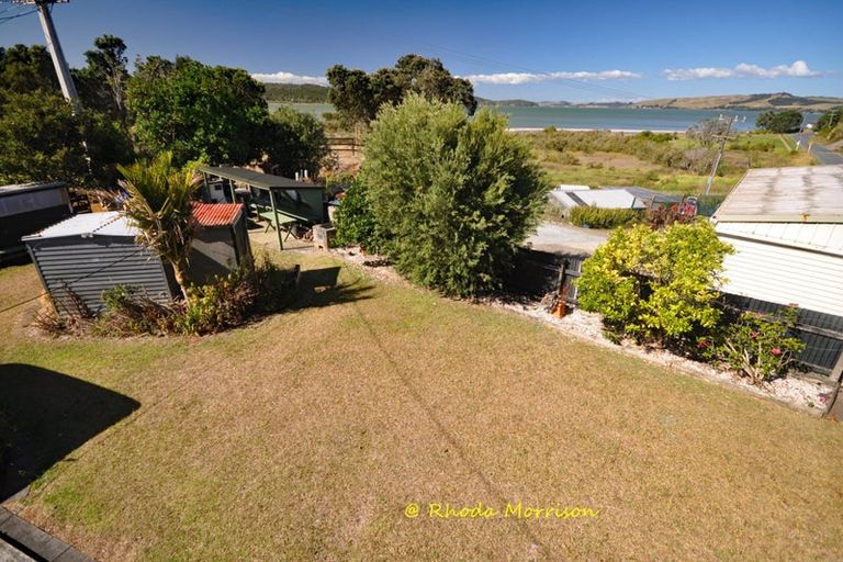 Photo of property in 1 Sandy Beach Road, Tinopai, 0593