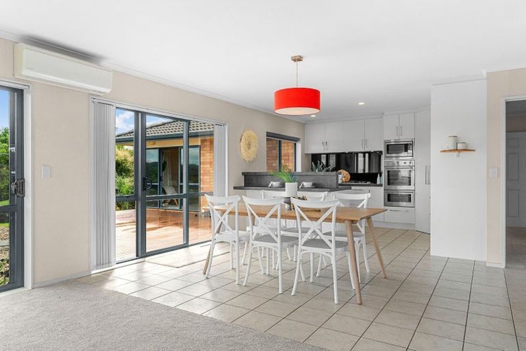 Photo of property in 4 Sunset Parade, Parua Bay, Whangarei, 0174