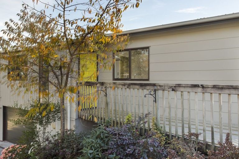 Photo of property in 7 Flaunty Place, West Harbour, Auckland, 0618