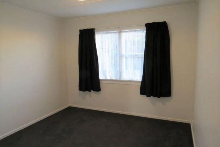 Photo of property in 15 Scott Street, Moturoa, New Plymouth, 4310