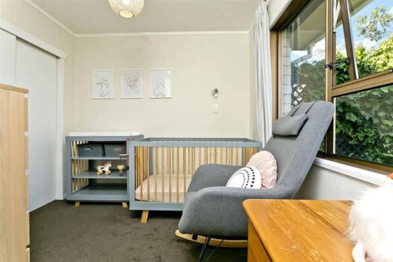 Photo of property in 2/31 Park Hill Road, Birkenhead, Auckland, 0626