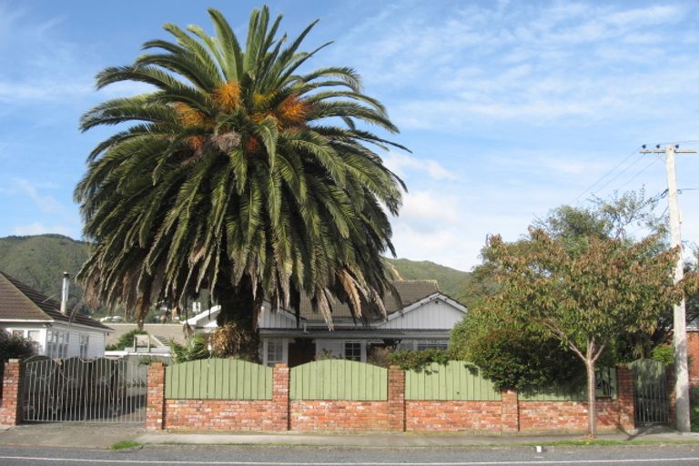 Photo of property in 172 Naenae Road, Naenae, Lower Hutt, 5011