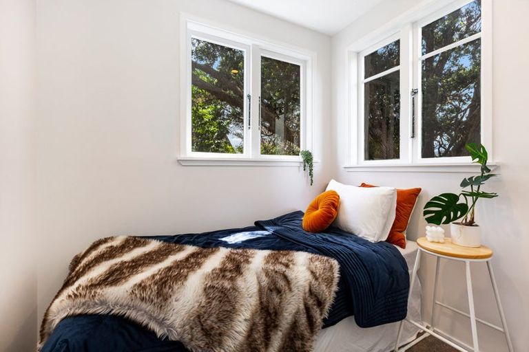 Photo of property in 67 Renown Road, Raumati South, Paraparaumu, 5032