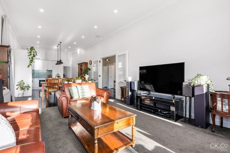 Photo of property in 82 Knights Road, Hutt Central, Lower Hutt, 5010