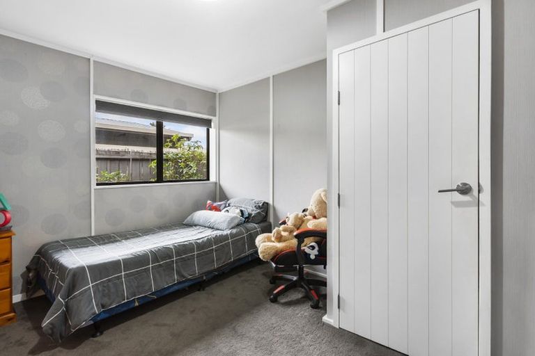 Photo of property in 15 Freelance Terrace, Pahurehure, Papakura, 2113