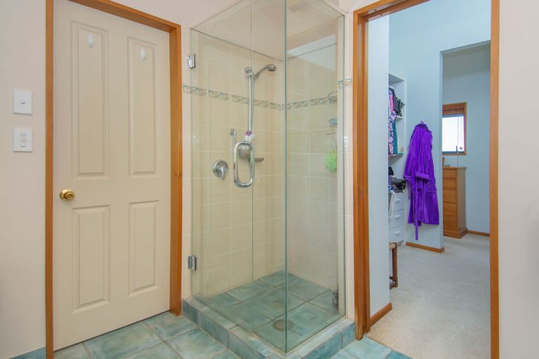 Photo of property in 171 Waikite Road, Welcome Bay, Tauranga, 3175