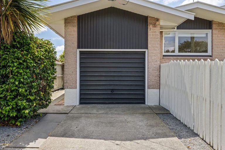 Photo of property in 8 Aorangi Road, Papanui, Christchurch, 8053