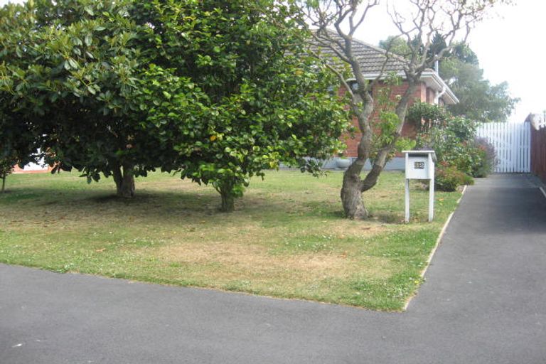 Photo of property in 32 Auburn Avenue, Upper Riccarton, Christchurch, 8041