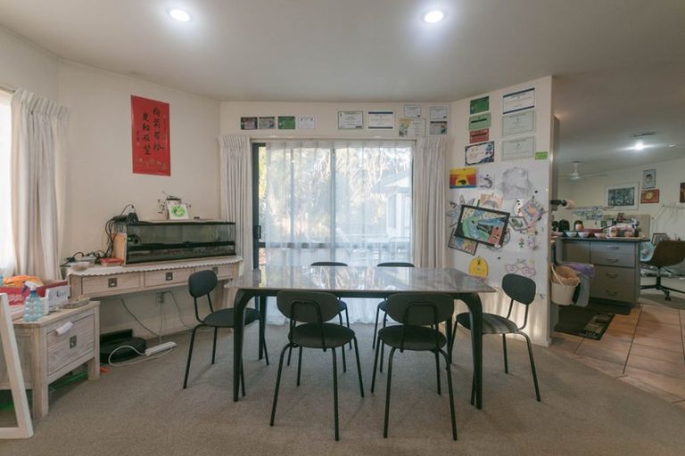 Photo of property in 42 Caribbean Drive, Unsworth Heights, Auckland, 0632