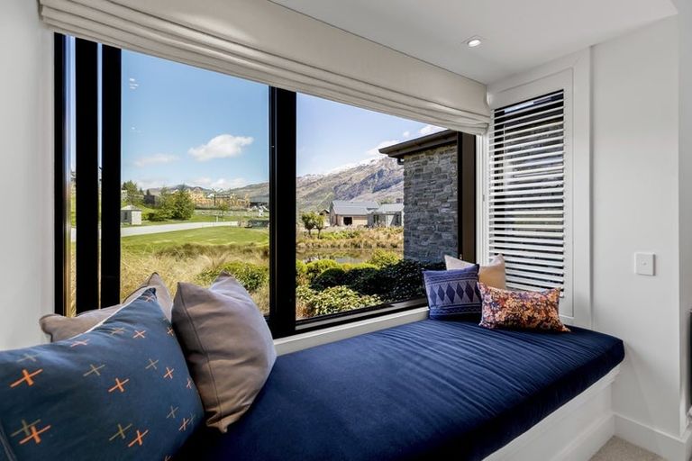 Photo of property in 9 Harvest Lane, Arrowtown, 9371