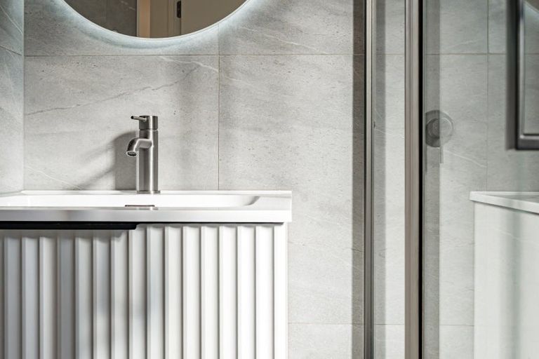 Photo of property in 1/4 Glenburn Road, Hobsonville, 0616