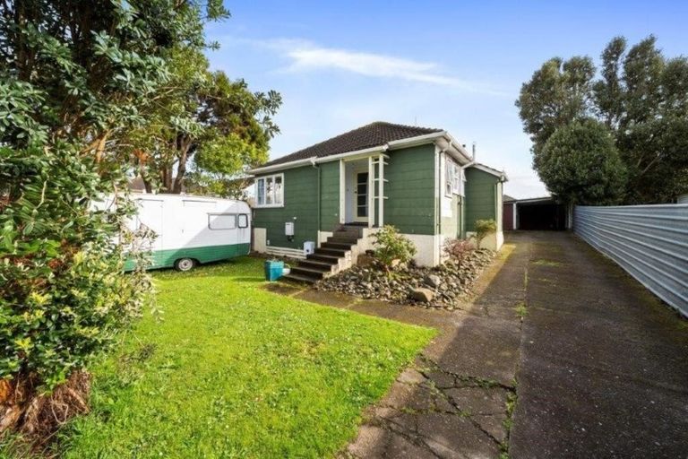 Photo of property in 170 South Road, Hawera, 4610