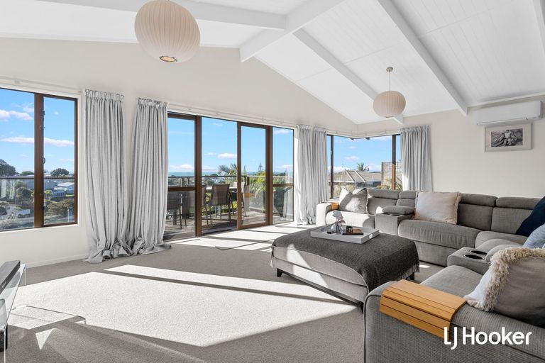 Photo of property in 22 Mayor View Terrace, Waihi Beach, 3611