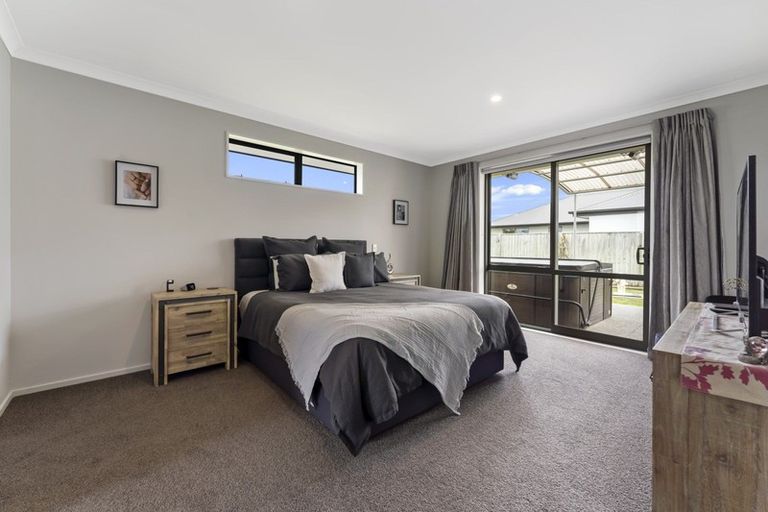 Photo of property in 11 Beachvale Drive, Kaiapoi, 7630