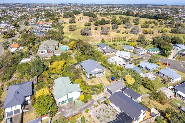 Photo of property in 15 Toi Street, Tawhero, Whanganui, 4501