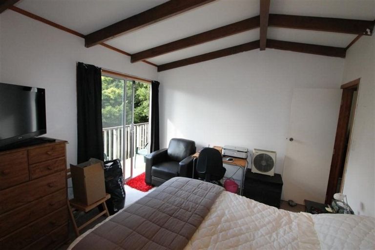 Photo of property in 1/107 Konini Road, Titirangi, Auckland, 0604