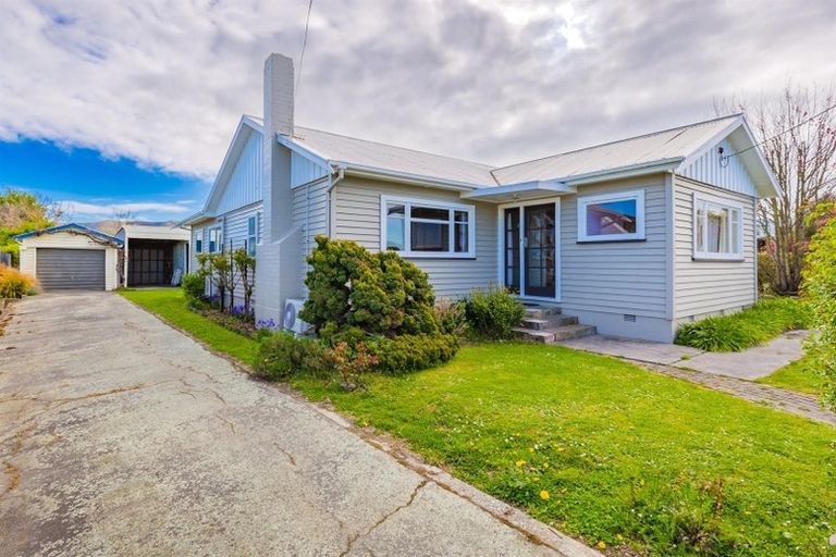 Photo of property in 19 Maude Street, Waimate, 7924