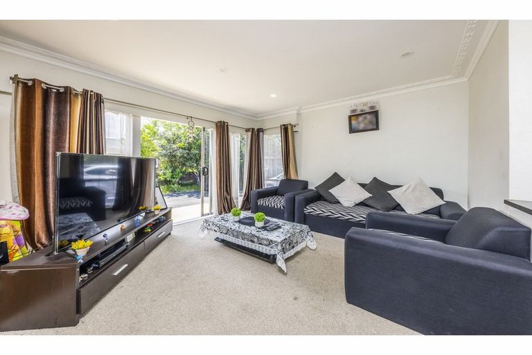 Photo of property in 2/36 Alexander Avenue, Papatoetoe, Auckland, 2025