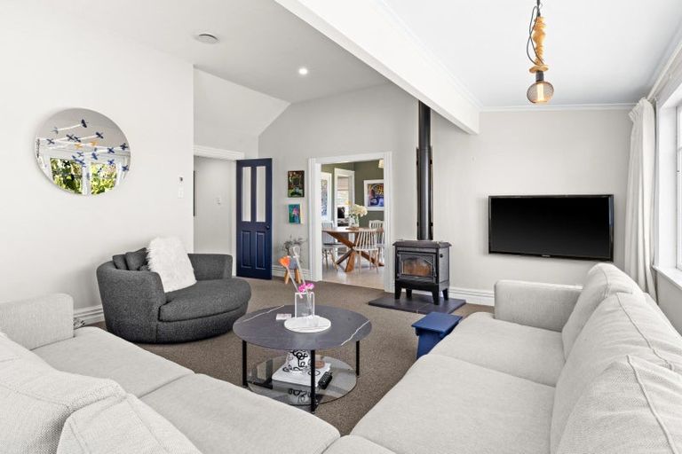 Photo of property in 14 Colenso Avenue, Hospital Hill, Napier, 4110