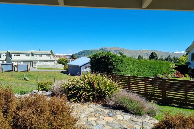 Photo of property in 1 O'neill Place, Lake Tekapo, 7999