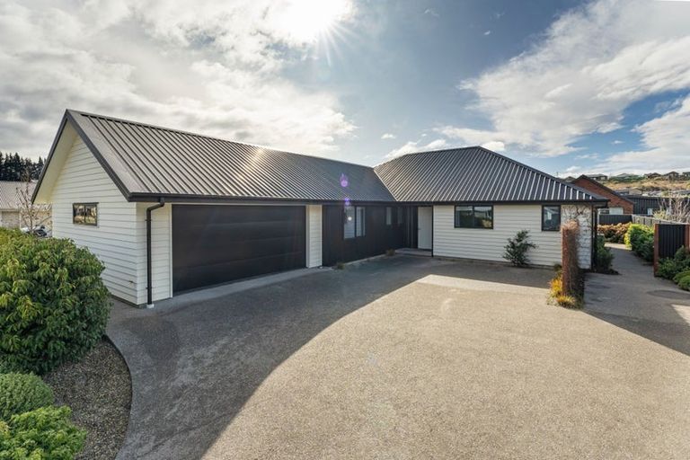 Photo of property in 114 Stalker Road, Lower Shotover, Queenstown, 9304