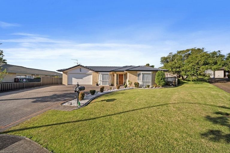 Photo of property in 17 Flora Place, Wattle Downs, Auckland, 2103