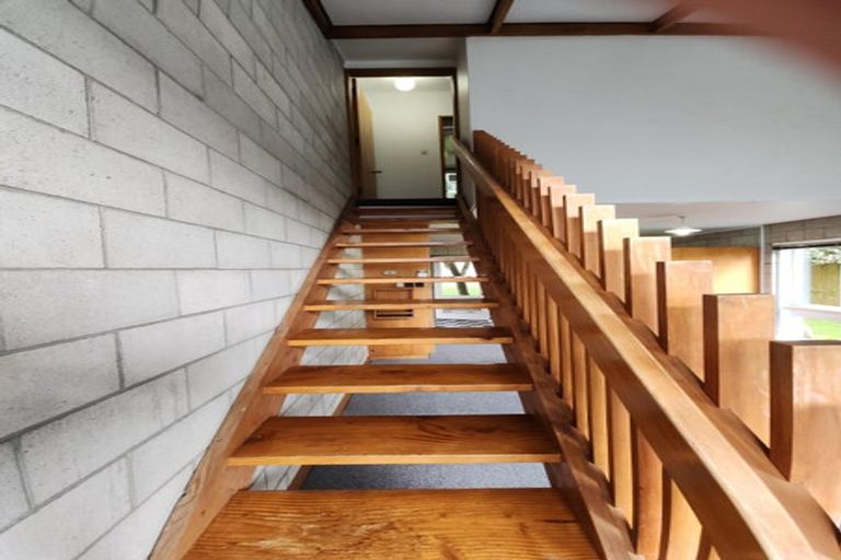 Photo of property in 2/13 May Street, Hamilton East, Hamilton, 3216