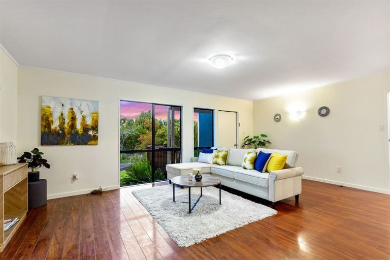 Photo of property in 17 Ebony Place, Massey, Auckland, 0614