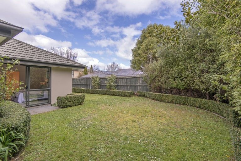 Photo of property in 3 Breton Close, Northwood, Christchurch, 8051