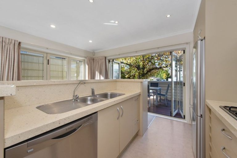 Photo of property in 2j Riro Street, Hamilton East, Hamilton, 3216