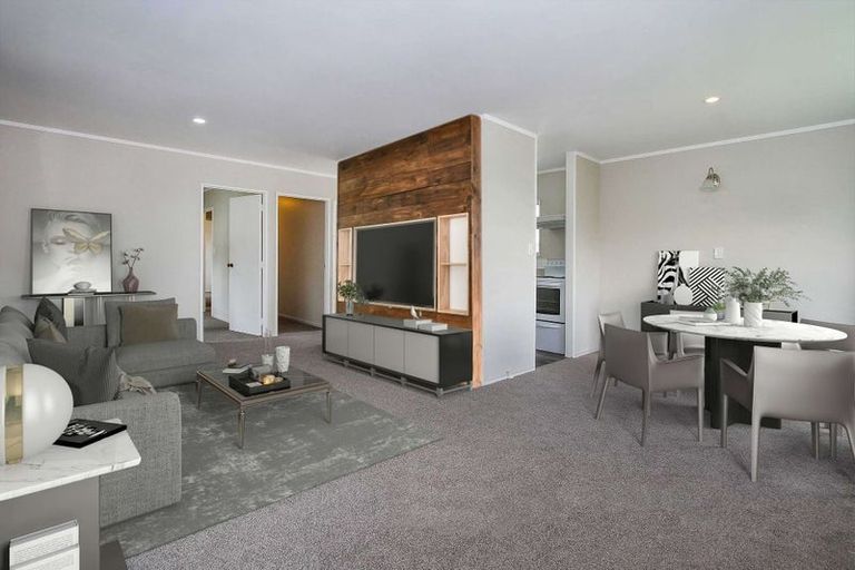 Photo of property in 2/332 Whangaparaoa Road, Stanmore Bay, Whangaparaoa, 0932