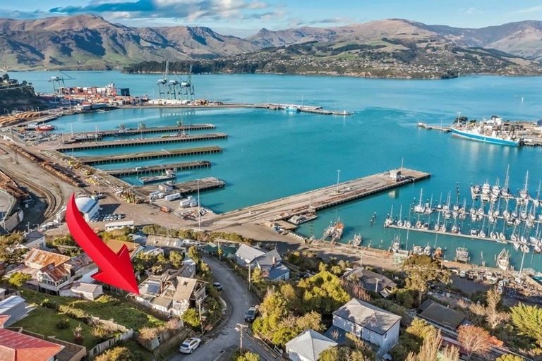 Photo of property in 10 Bridle Path, Lyttelton, 8082