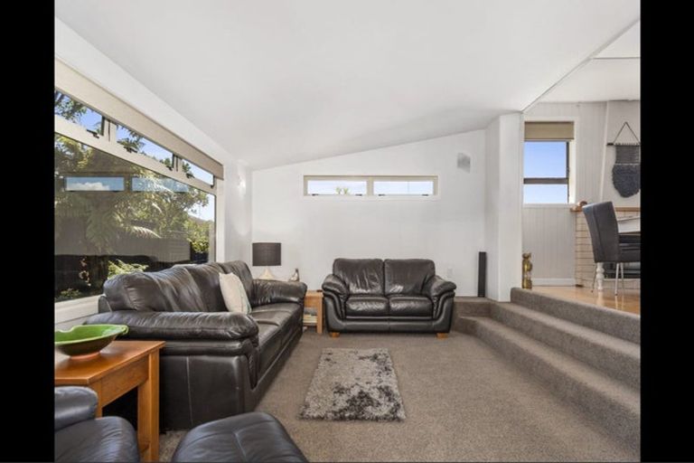 Photo of property in 22 Queen Road, Bellevue, Tauranga, 3110
