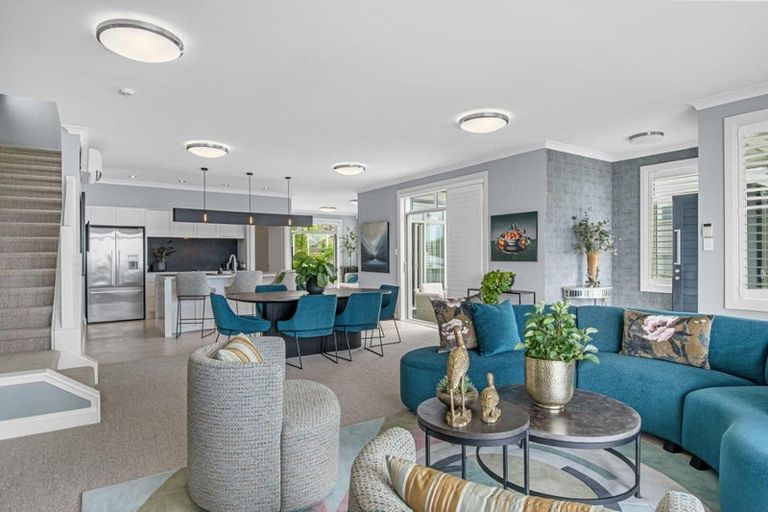 Photo of property in 25 Panorama Heights, Orewa, 0931