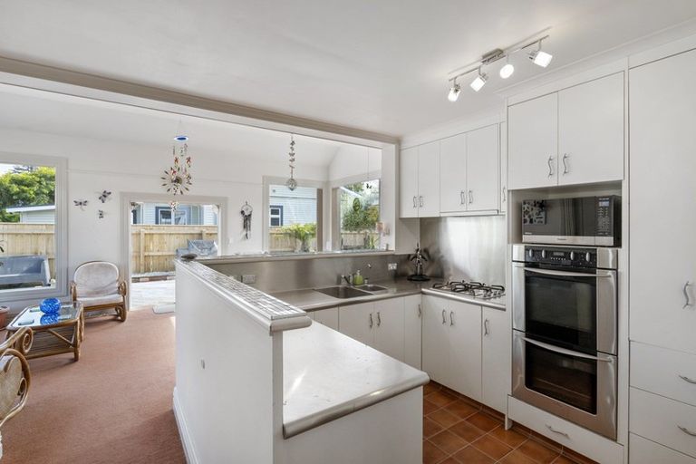 Photo of property in 26 Regan Street, Stratford, 4332