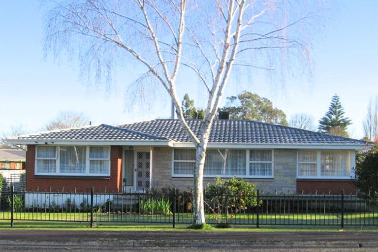 Photo of property in 59 Braid Road, St Andrews, Hamilton, 3200