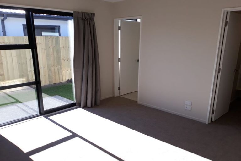 Photo of property in 11 Perendale Street, Belfast, Christchurch, 8051